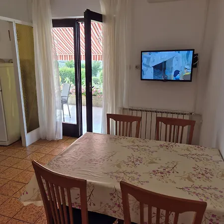 Apartment Krebel - Location 4minute Walk Beach, Strand, *