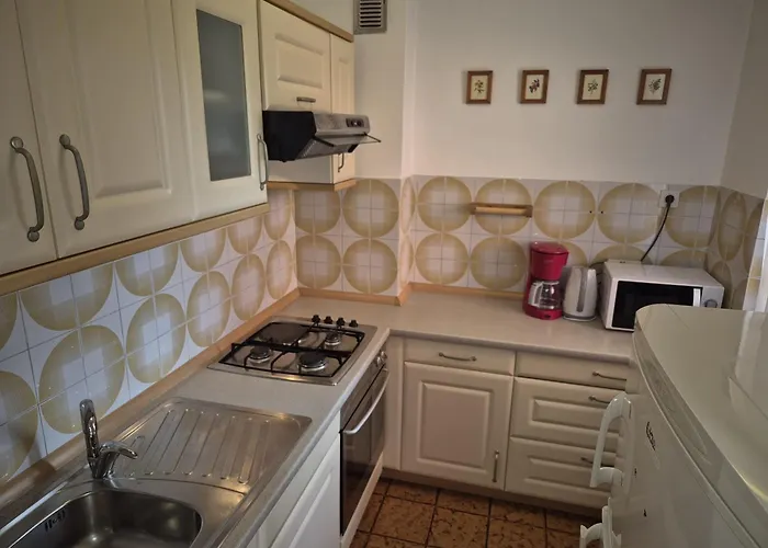 Апартаменти Krebel - Location 4minute Walk Beach, Strand, Пореч