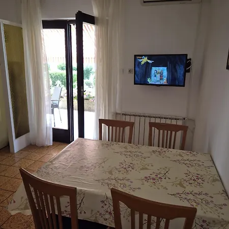 Krebel - Location 4minute Walk Beach, Strand, Apartament