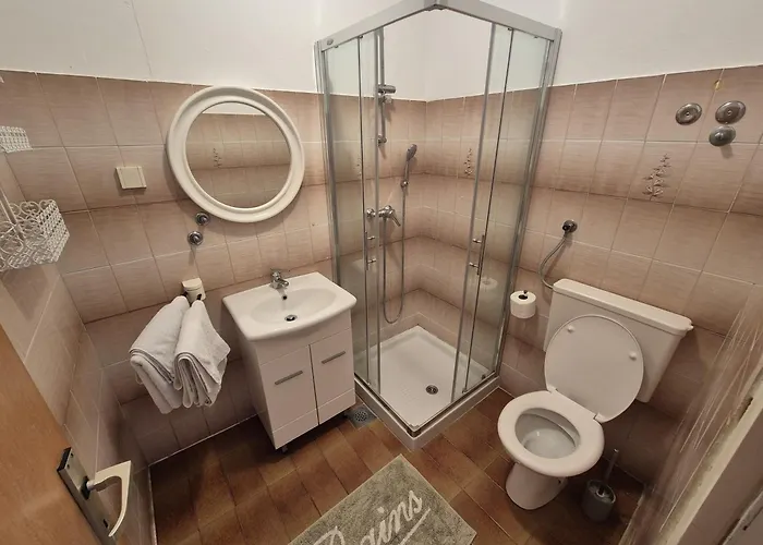 Krebel - Location 4minute Walk Beach, Strand, Apartament