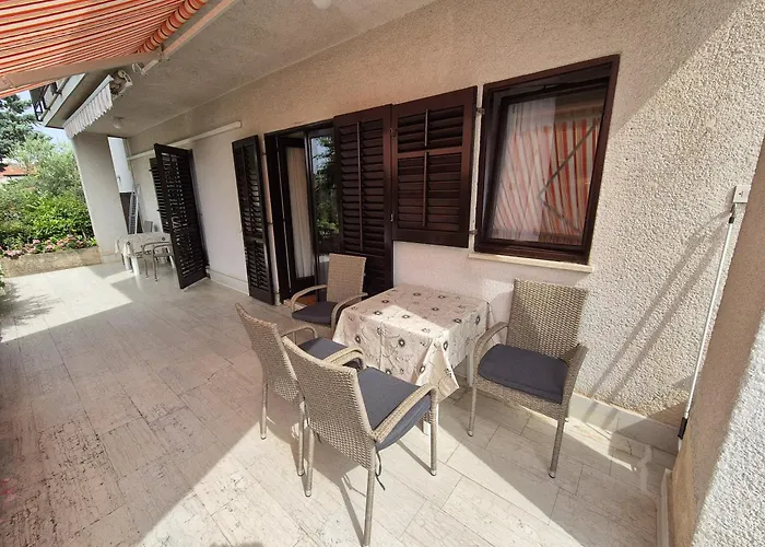 Krebel - Location 4minute Walk Beach, Strand, Apartament